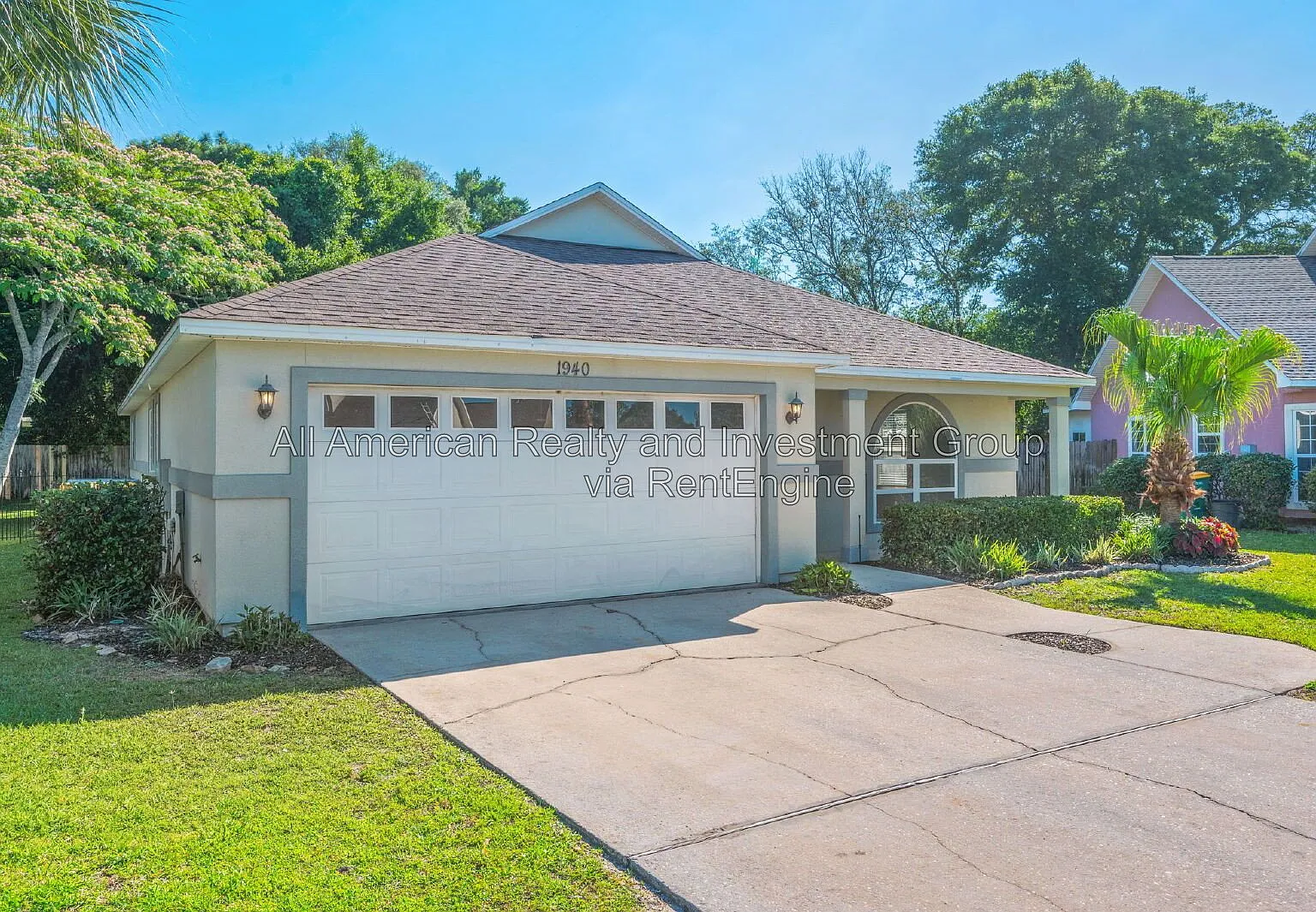 3 bed, 2.0 bath, 2069 sqft, $2,495 — Photo 3
