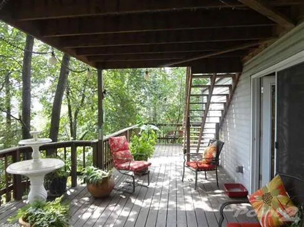 5 Erinwood Dr, Little Rock, AR 72227