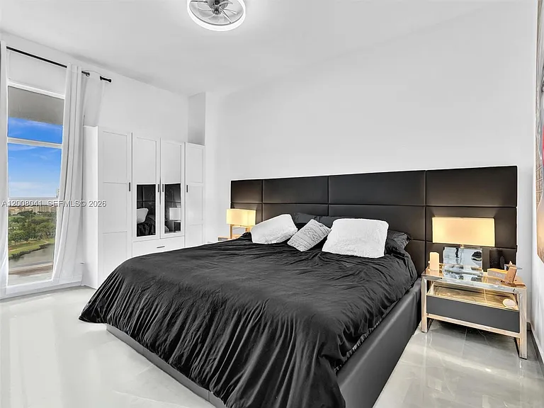 3731 N Country Club Dr #Penthouse 24 — Photo 15
