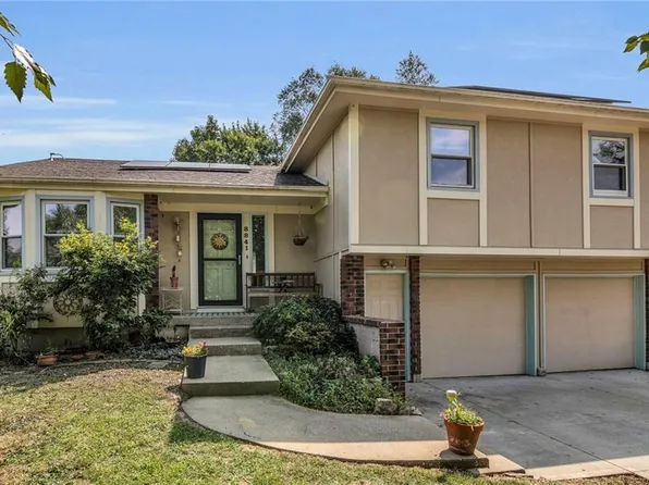8841 Lane Ave, Kansas City, MO 64138