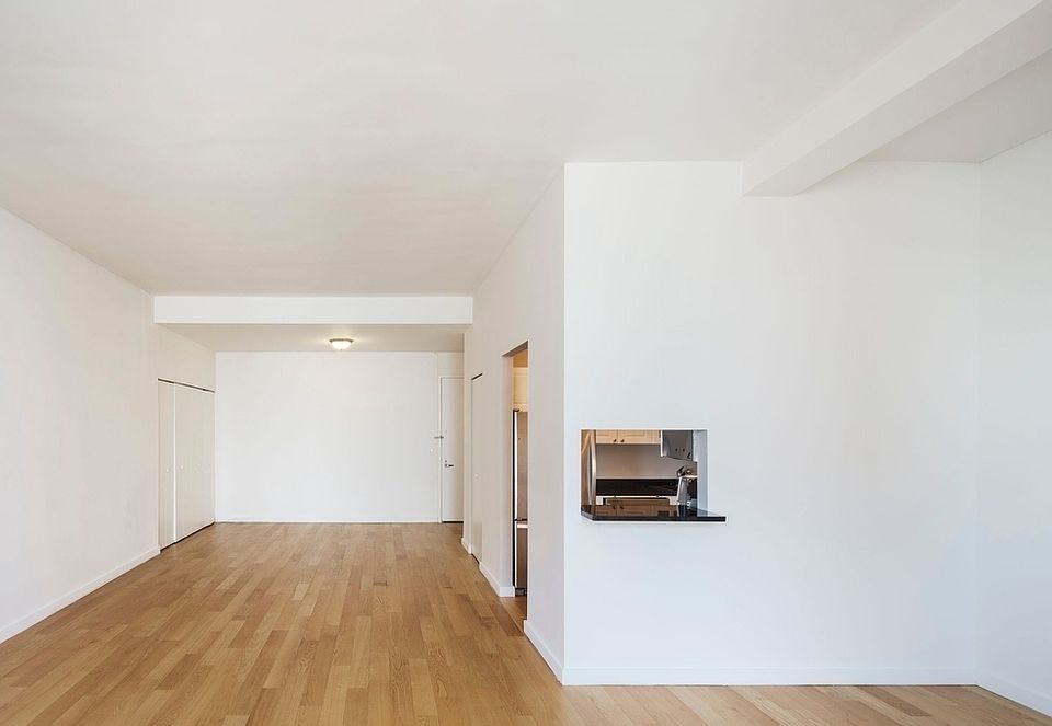 1st image of 1 West St APT 2621