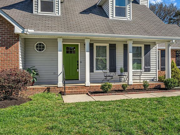 2nd image of 118 Saint Michaels Ln