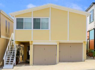 209 Rosecrans Ave #A, Manhattan Beach, CA 90266