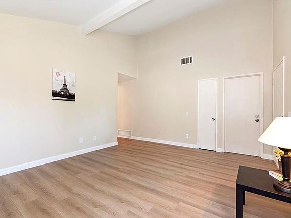 3rd image of 3665 Taft St