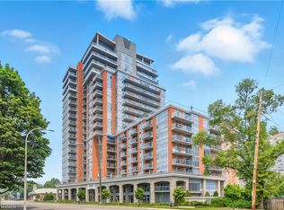 Strata Condos, Burlington, ON L7S 1M7