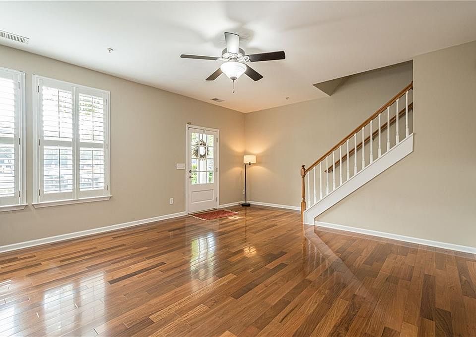 1st image of 221 River Green Ave