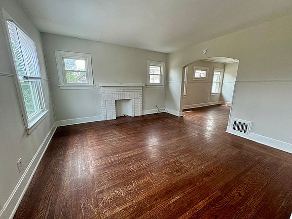 4th image of 2309 Washington Ave #2