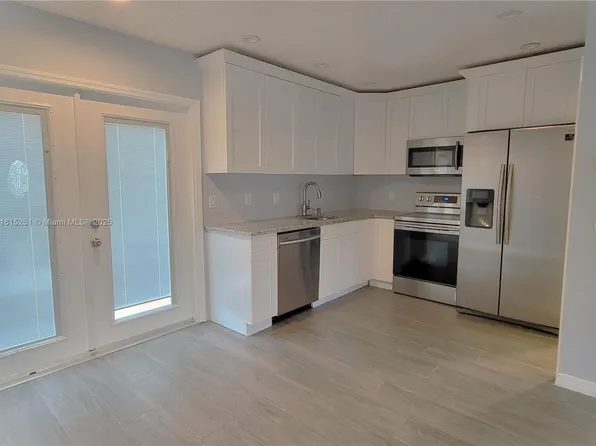 8726 Spring Valley Dr, Boynton Beach, FL 33472