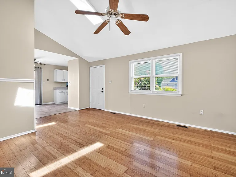 308 Skeet Ave — Photo 2