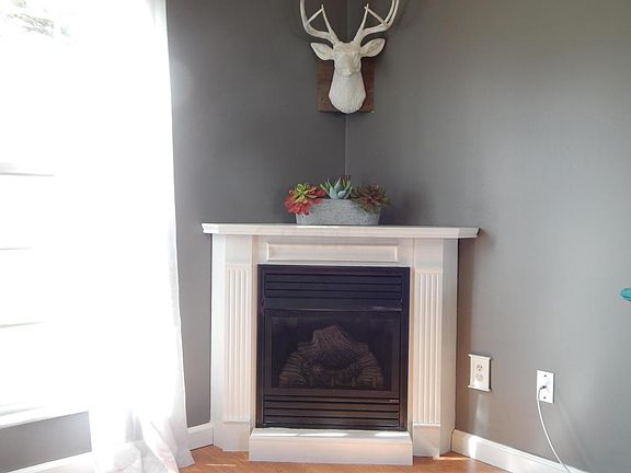 5th image of 4454 Jennydawn Pl