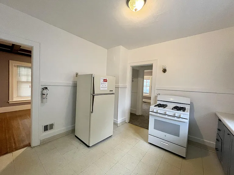 640 Magee Ave #1 — Photo 10