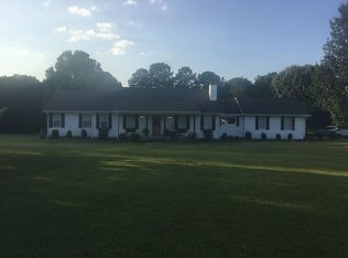 136 Stonegables Dr, Gray, GA 31032