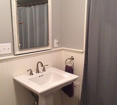 5th image of 214 W 2nd St