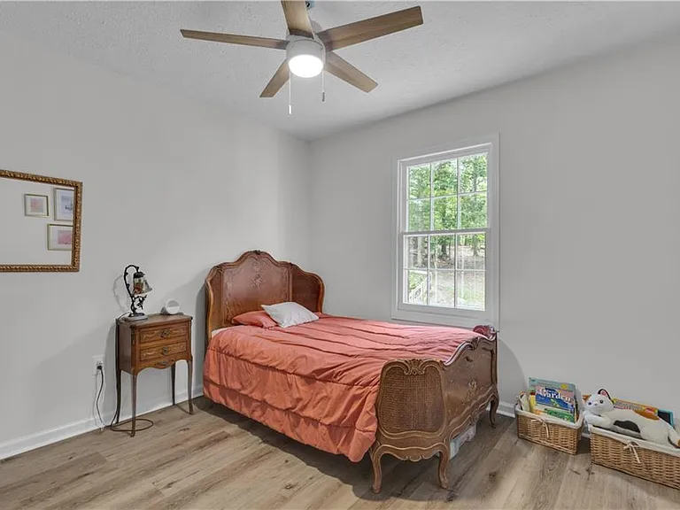 6290 Cascade Palmetto Hwy — Photo 45