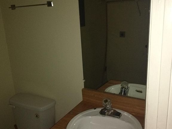 2nd image of 5175 SE 31st St APT A
