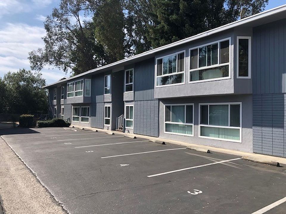 1st image of 421 Dana St APT 4