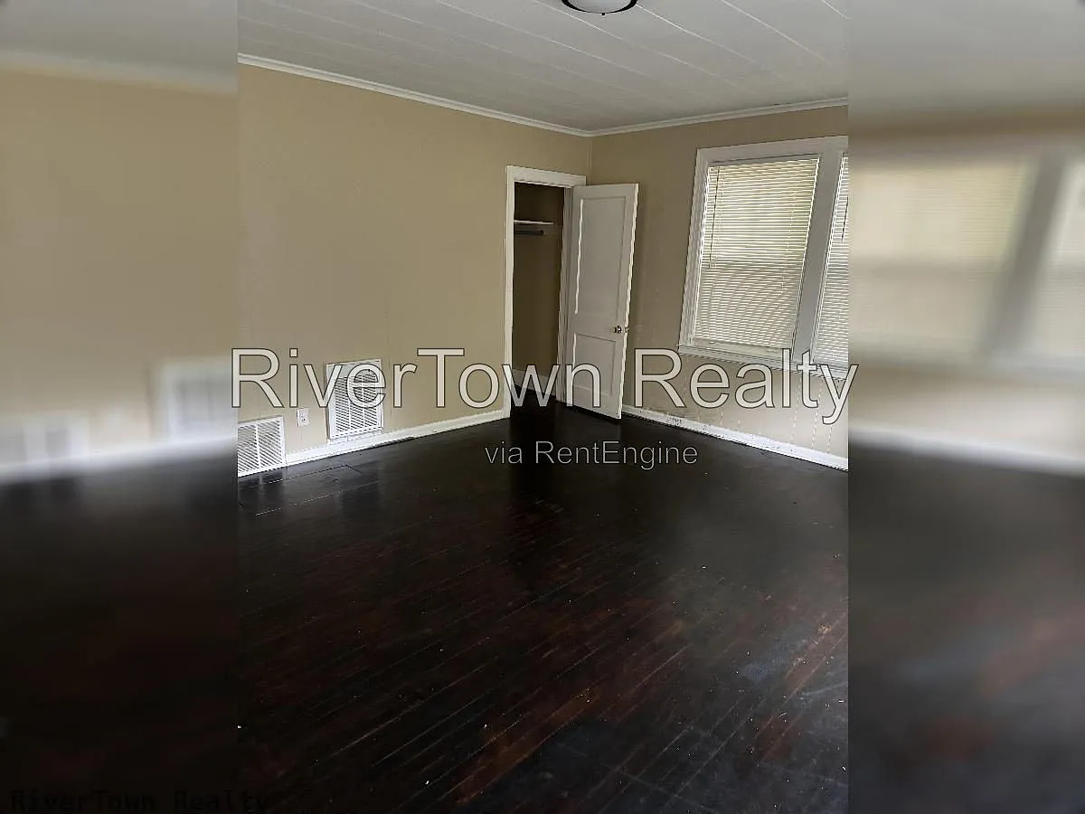 4 bed, 2.0 bath, 1991 sqft, $1,795 — Photo 4