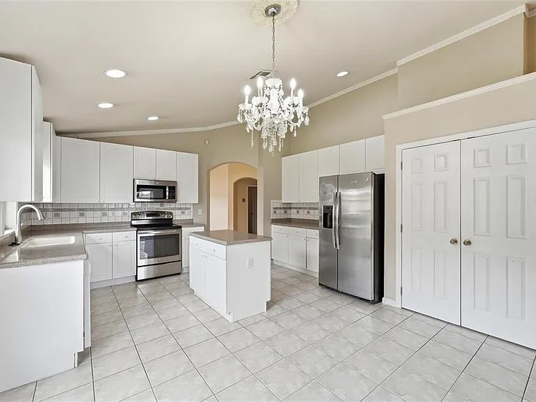 2819 Maguire Dr — Photo 11