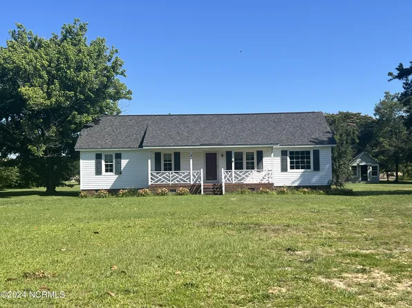 6221 William Chapel Church Road, Elm City, NC 27822