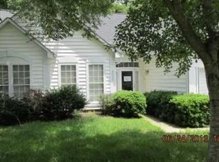 6023 Skyline Dr, Charlotte, NC 28269