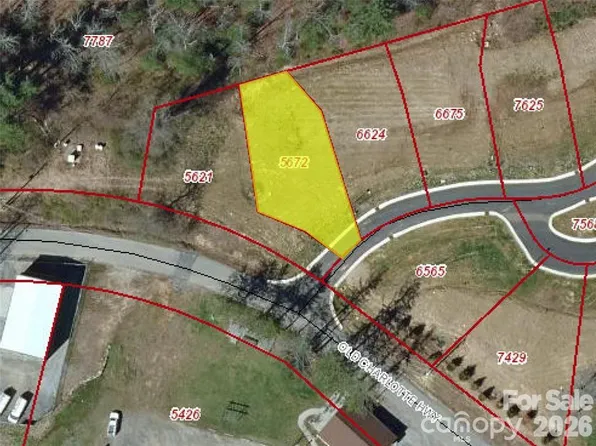 75 Westside Village Rd #33, Fairview, NC 28730