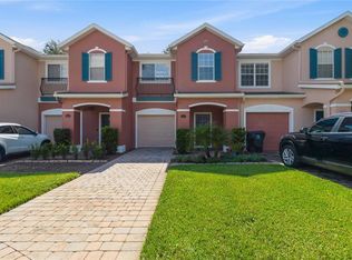 933 Pine Pointe Ln, Orlando, FL 32828
