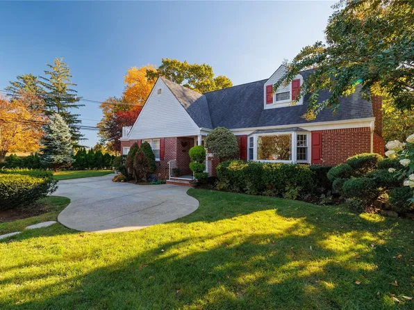 164 Bulson Road, Rockville Centre, NY 11570