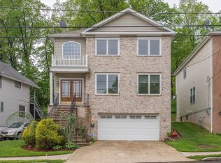 15 Woodside Ave, Haledon, NJ 07508
