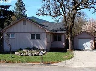 76340 Garden Rd, Oakridge, OR 97463