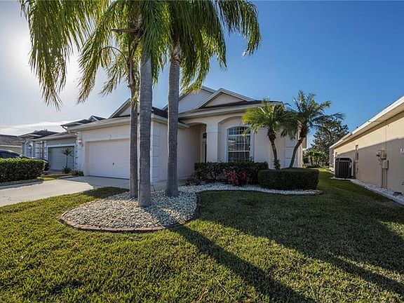 3rd image of 303 Ashton Dr