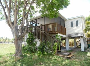 250 Worley St, Chokoloskee, FL 34138