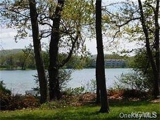 1st image of 106 Lakewood Dr