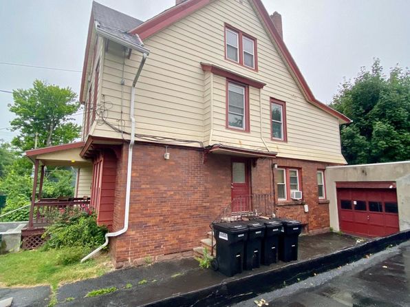 901 Danforth St APT 3