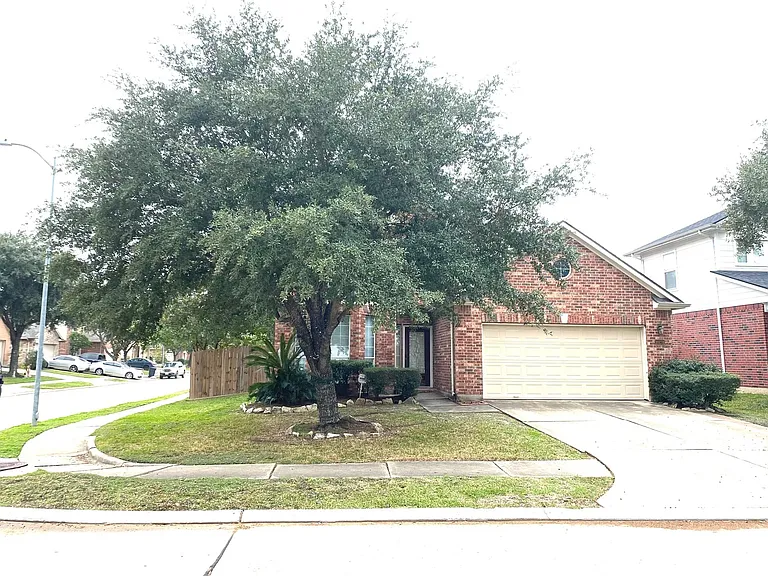 10231 Turrett Point Ln — Photo 1