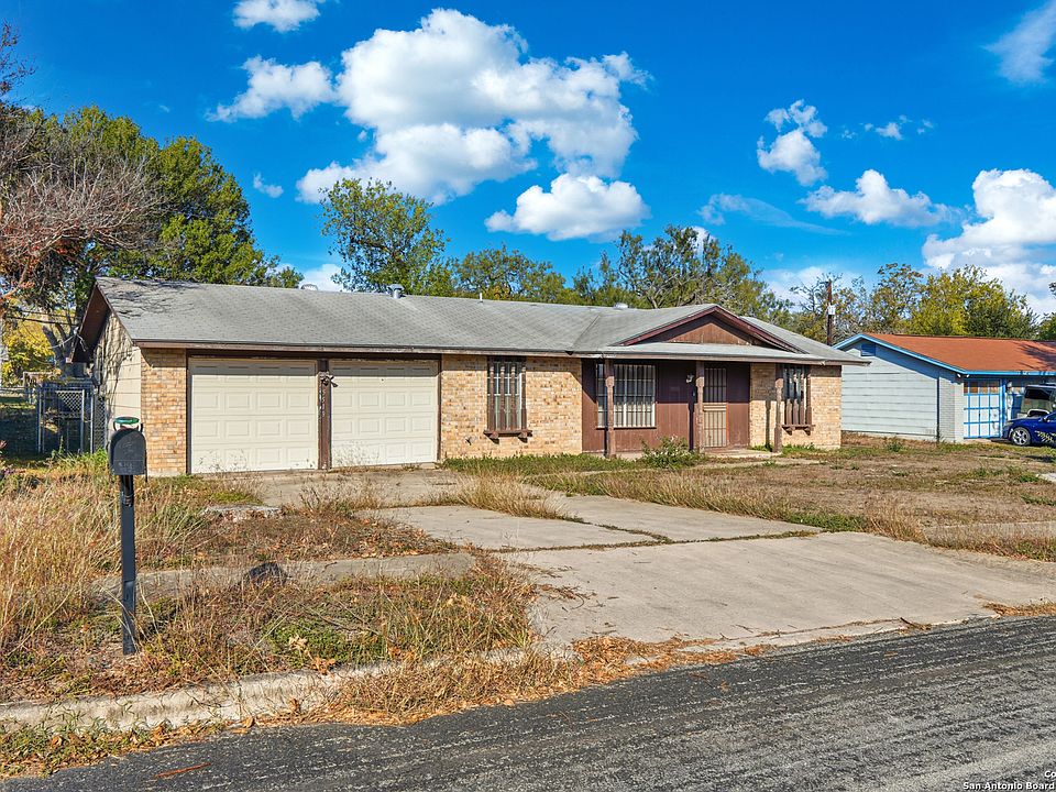 1st image of 5519 CRYSTAL VALLEY ST