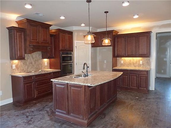 4th image of 1027 Five Coves Trce Lot 32
