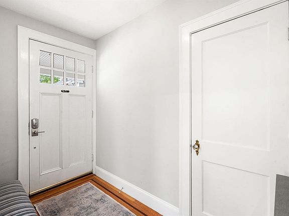 4th image of 9 Dunton Rd #9