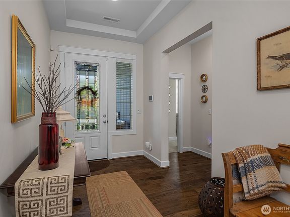 5th image of 3347 Arrowroot Street SE