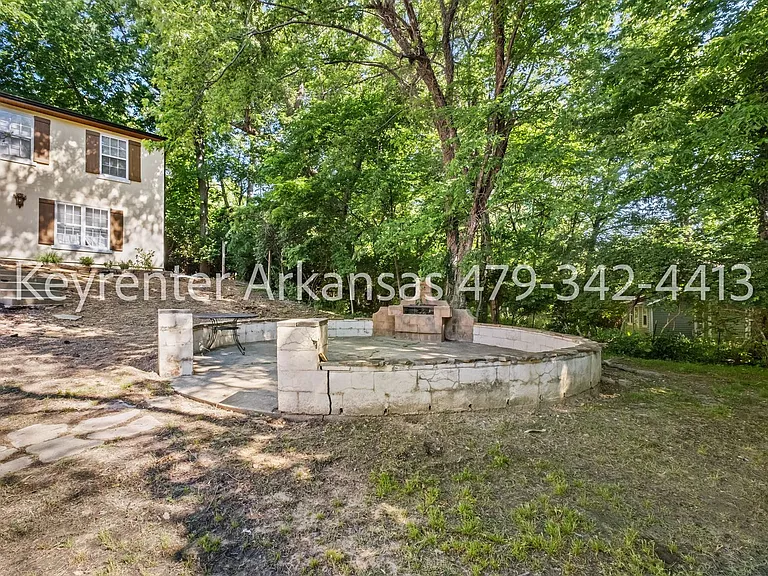390 S University Ave — Photo 18
