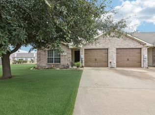 Nandina Way Townhomes, Waxahachie, TX 75165