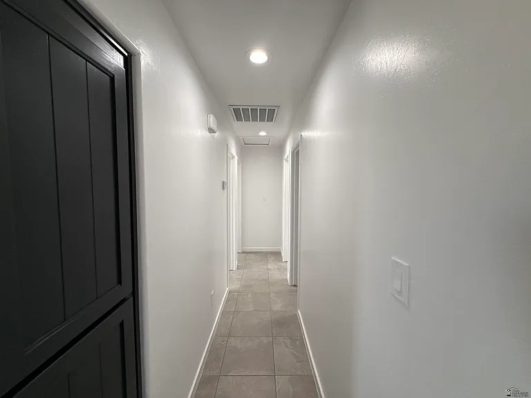 5048 E Monreal Ln — Photo 6
