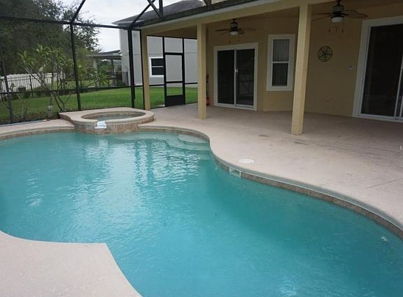 4th image of 5029 Coveview Ct