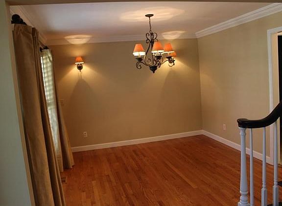 2nd image of 16402 Waterford Manor Ct