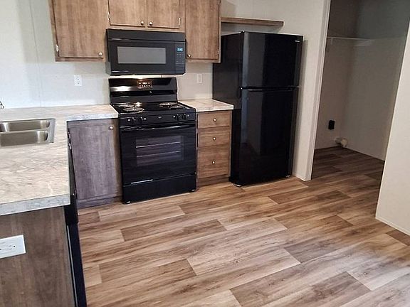 2nd image of 1 Vista Del Rio #93