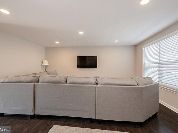 5th image of 6603 Rockleigh Way