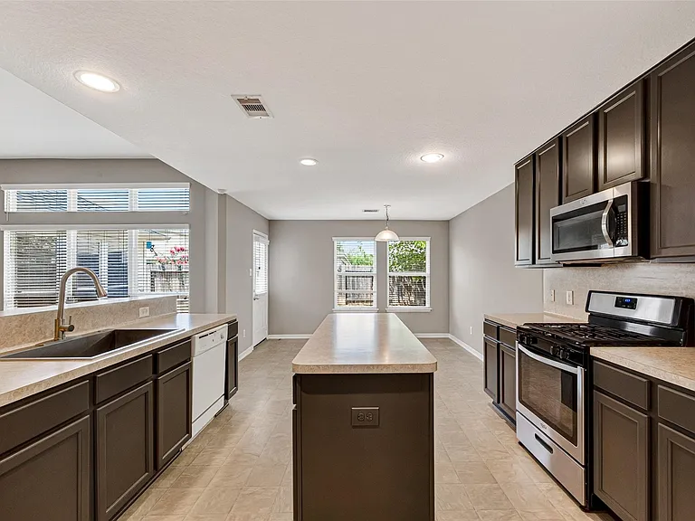 4915 Ibis Lake Ct — Photo 15