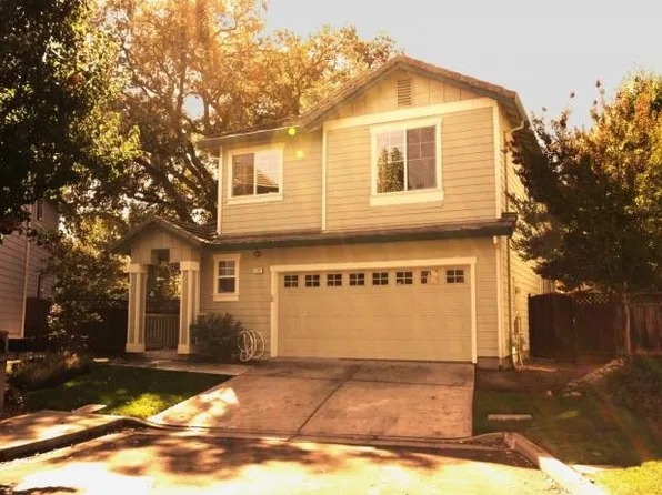 1227 Oakshire Ct, Walnut Creek, CA 94598