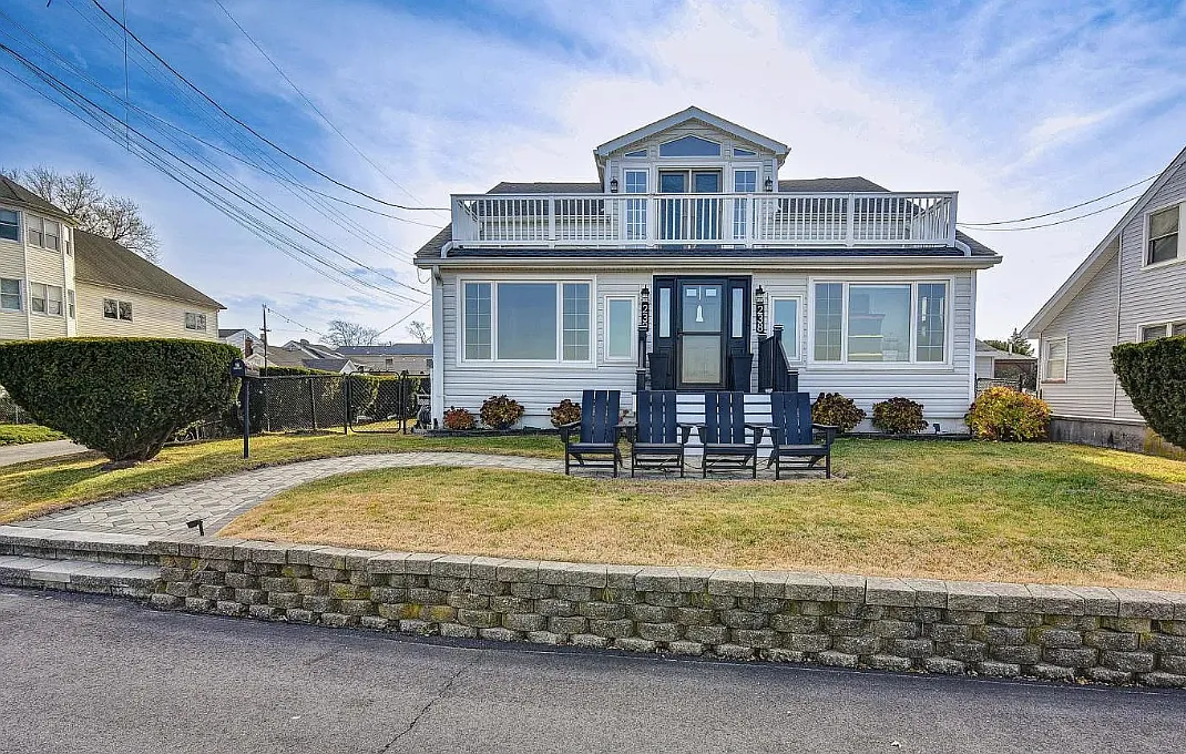 3 bed, 1.5 bath, 1173 sqft, $3,250 — Photo 3
