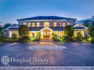 7 Windham Ct, Glen Head, NY 11545