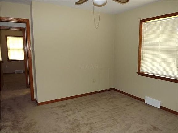 4th image of 4878 Juana Dr
